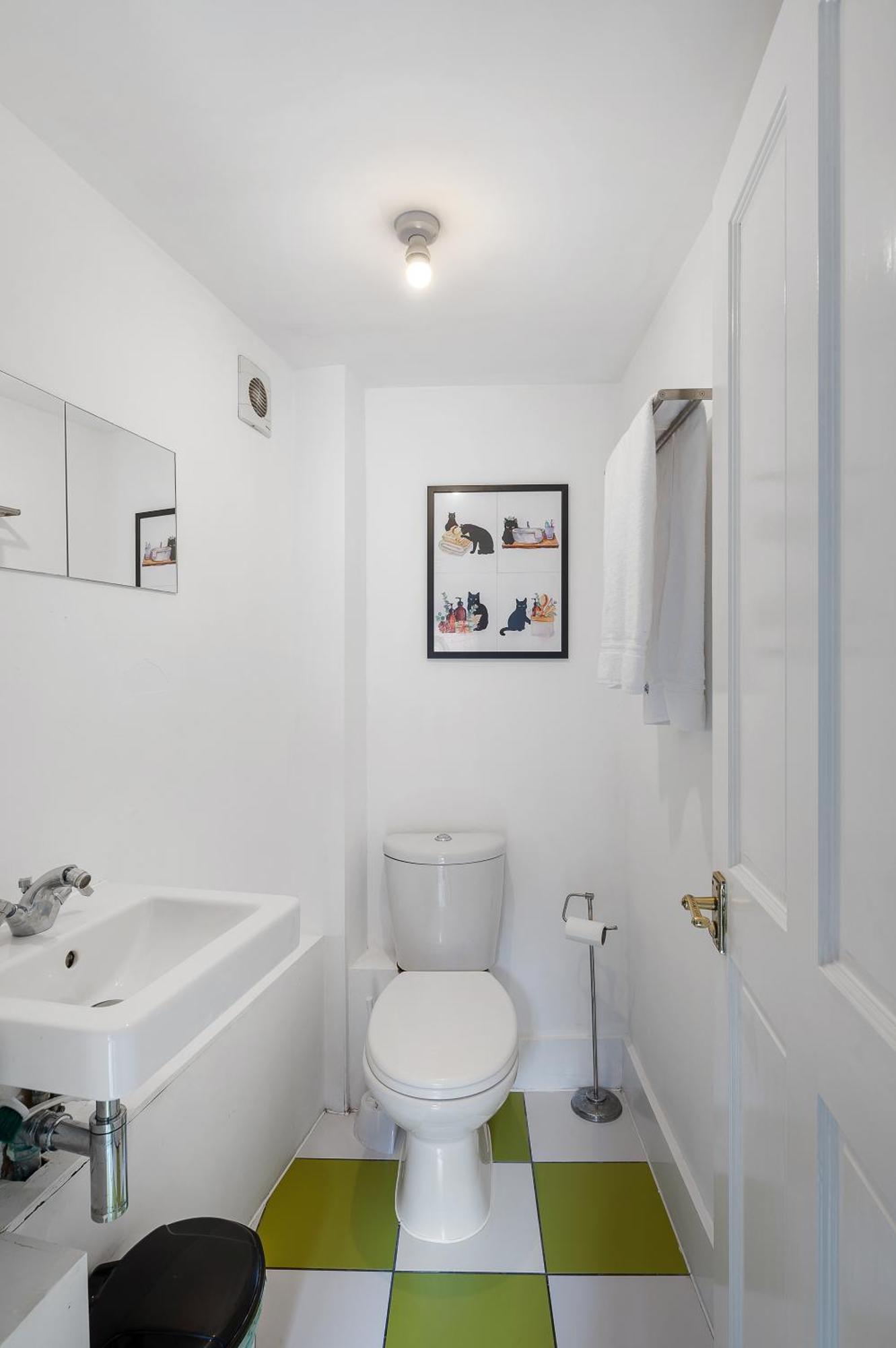 Apartment 20 Min From Centre 2 Bedrooms W Ensuite London